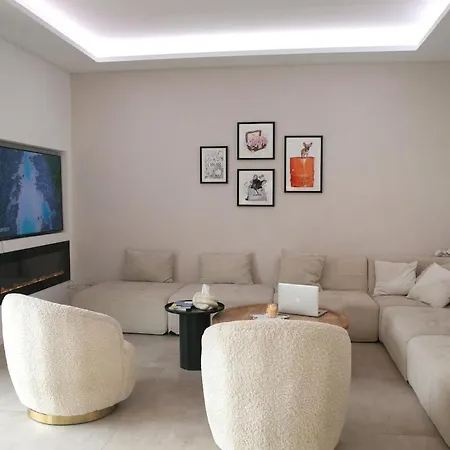 Bellevue Pool Jacuzzi Private Cinema 8 Pers *
