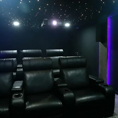 Bellevue Pool Jacuzzi Private Cinema 8 Pers Dom wakacyjny