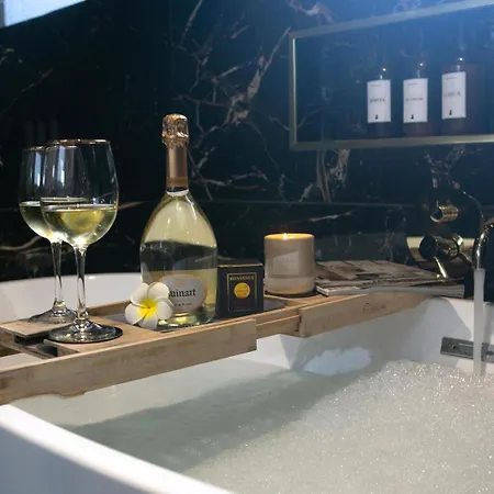 Bellevue Pool Jacuzzi Private Cinema 8 Pers *
