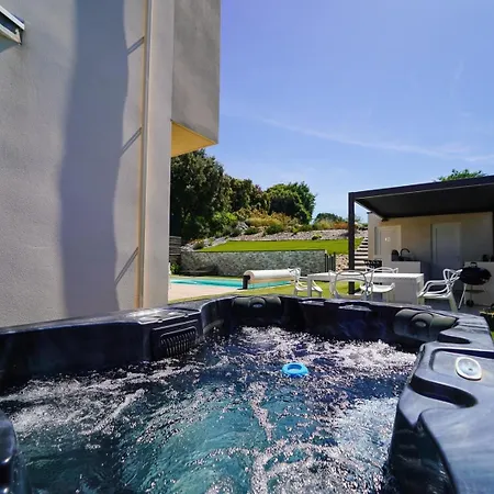 Bellevue Pool Jacuzzi Private Cinema 8 Pers * Saint-Gely-du-Fesc