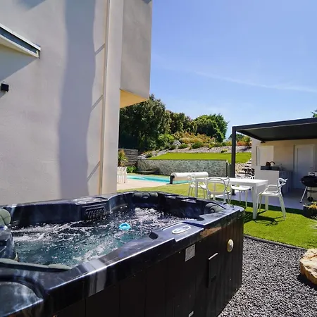 Dom wakacyjny Bellevue Pool Jacuzzi Private Cinema 8 Pers Saint-Gely-du-Fesc